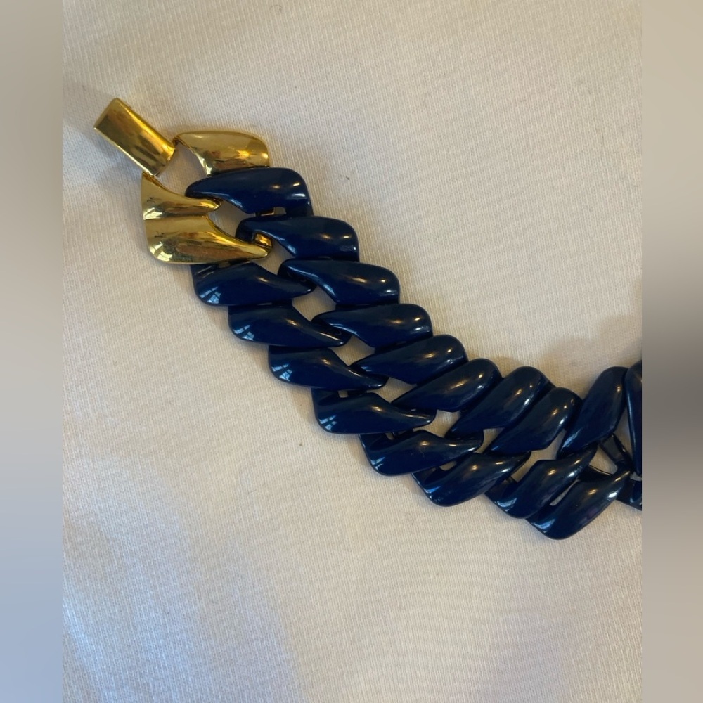 Napier Vintage Navy Blue Enameled Chain Link Bracelet Gold Tone - Picture 9 of 10